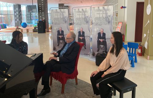 情境创造教学深入人心,国际文化交流走向深入